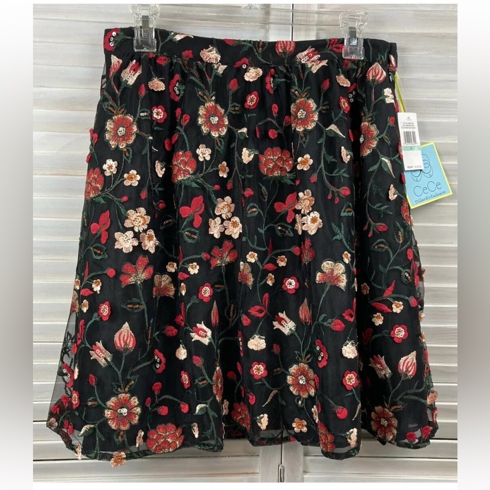CeCe Short Pleated Skirt 8 Black Applique Flower Sequins Pockets NWT Retail $129